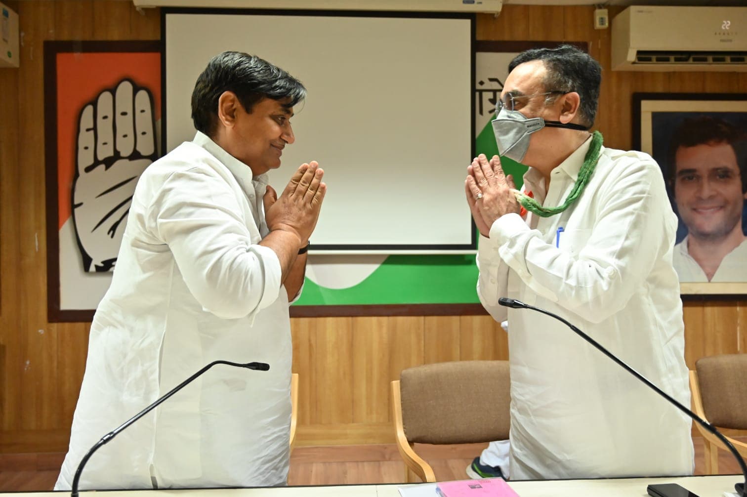 सरकार छोड़ संगठन में जाना चाहते हैं अशोक गहलोत के कई मंत्री, विधायकों से चर्चा के बाद बोले अजय माकन