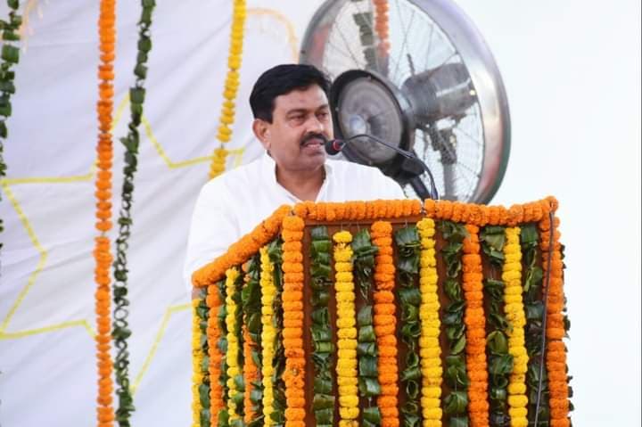 अब अजय मिश्र टेनी बोले- पुलिस के सामने बीजेपी कार्यकर्ताओं की हुई हत्या, दोषियों को बख्शेंगे नहीं
