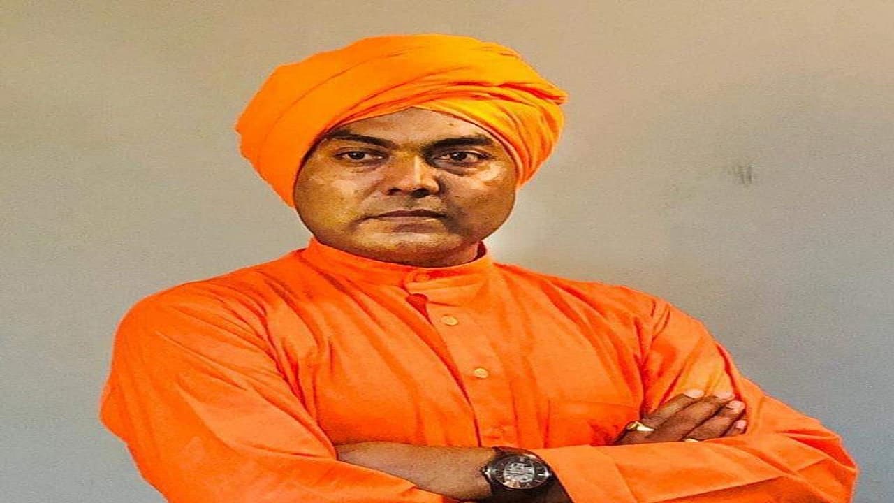 बिहार में हनुमान चालीसा व अजान के बीच पाकिस्तान की एंट्री, JDU सांसद के पति का विवादित बयान