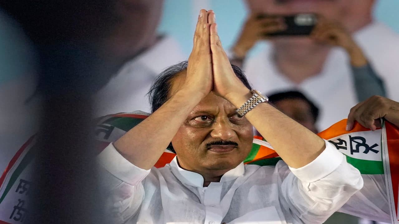 महाराष्ट्र राजनीतिक संकट : नंबर गेम में अजित 'पावरफुल', बैठक में 53 में से 35 विधायक पहुंचे