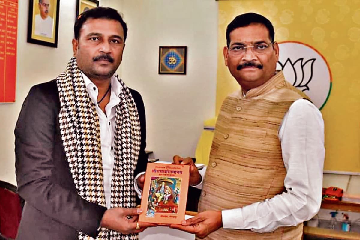 क्या UPA को शिकस्त दे पायेगा NDA, दीपक प्रकाश से मिले सुदेश, रामगढ़ उपचुनाव को लेकर बनीं रणनीति