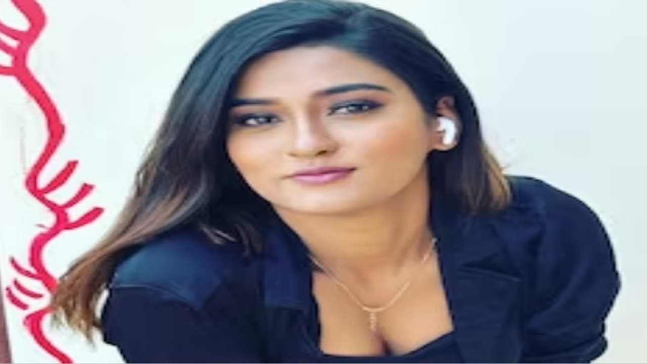 आकांक्षा दुबे के बॉयफ्रेंड पर केस दर्ज, अभिनेत्री की मां ने गायक पर लगाया गंभीर आरोप