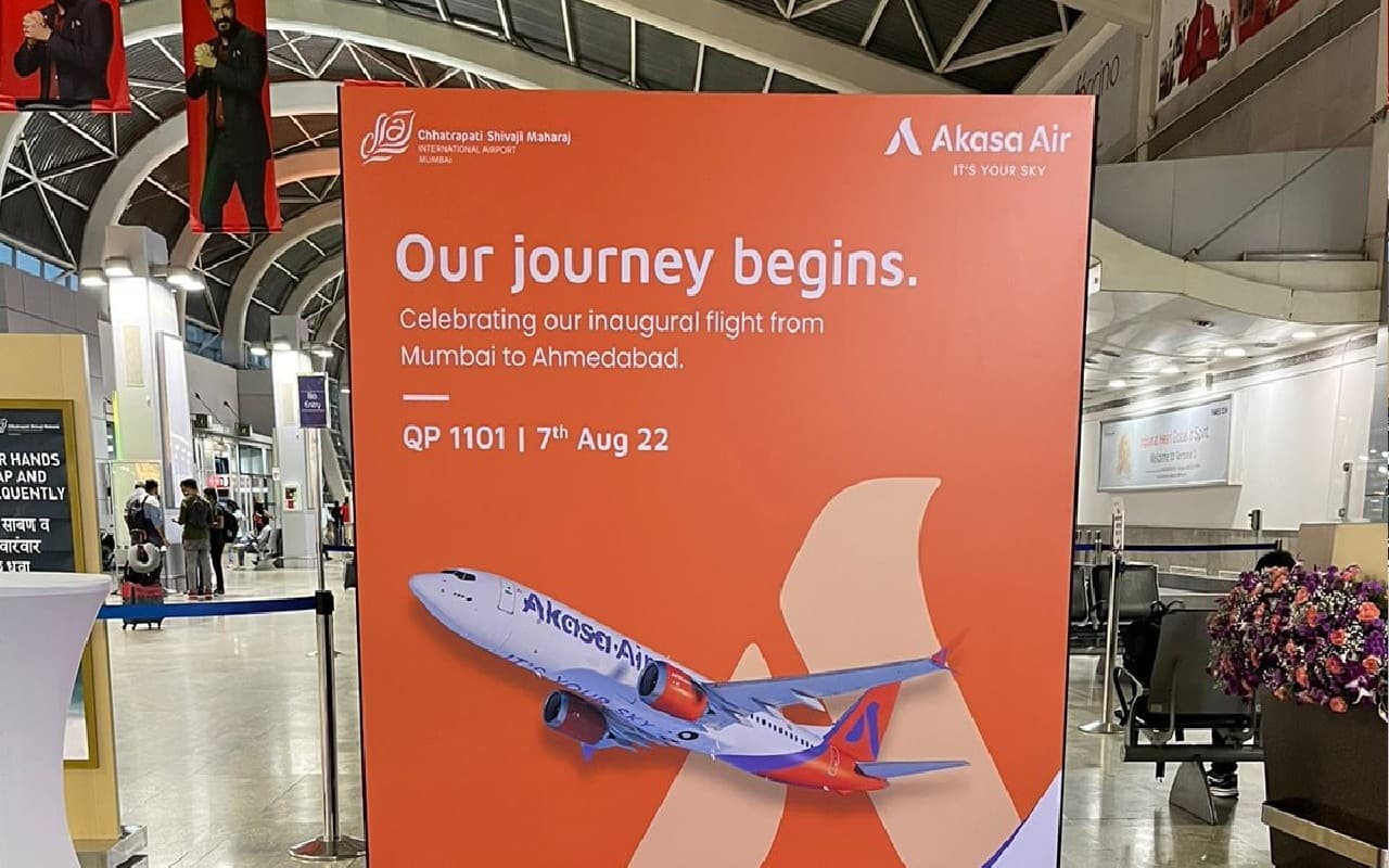 Akasa Air: अकासा एयर ने दिल्ली से शुरू की अपनी पहली उड़ान, जानिए क्या है कंपनी की आगे की योजना