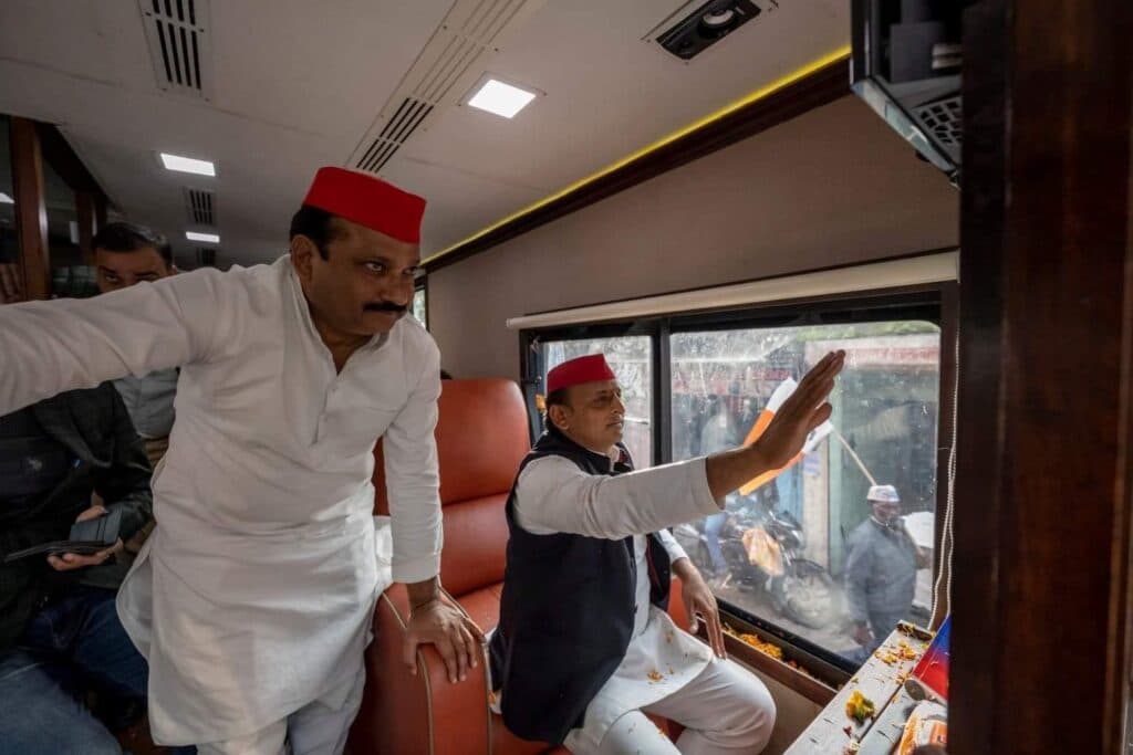 UP: इरफान के बाद अब इस नेता से आज जेल में मिलेंगे अखिलेश, झांसी से साधेंगे बुंदेलखंड के सियासी समीकरण...