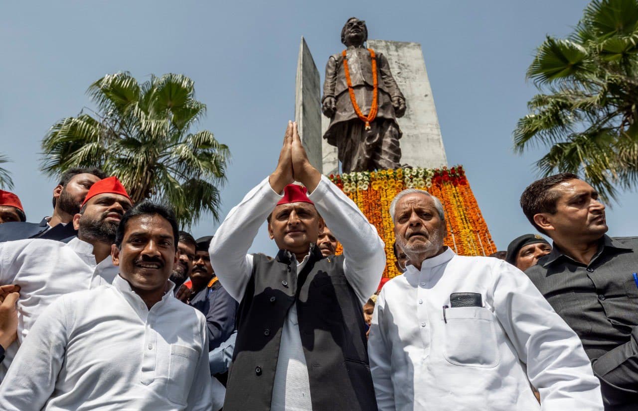 Akhilesh Yadav: पेट्रोल-डीजल, एलपीजी गैस की बढ़ती कीमतों को लेकर अखिलेश यादव का बीजेपी पर बड़ा हमला