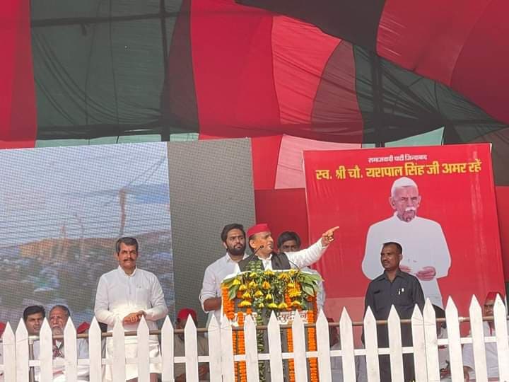 लखीमपुर घटना ने बदला यूपी का सियासी गणित? कांग्रेस से गठबंधन को तैयार अखिलेश! मगर शर्तों पर