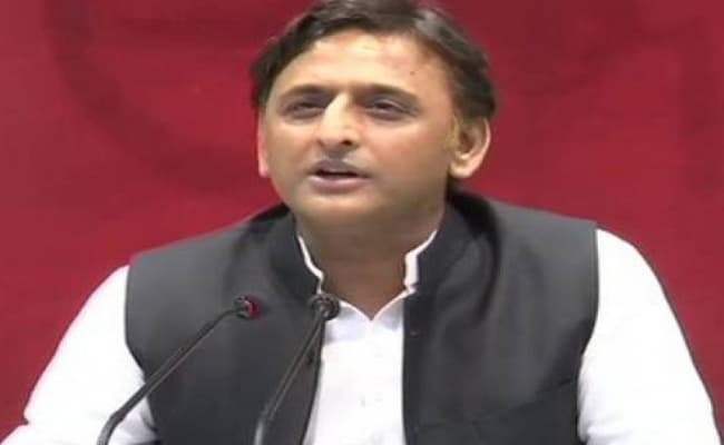 Lockdown : 5 करोड़ लोगों का बेरोजगार होना चिंताजनक : अखिलेश, नोएडा में कोरोना पॉजिटिव के 3 नये मामले