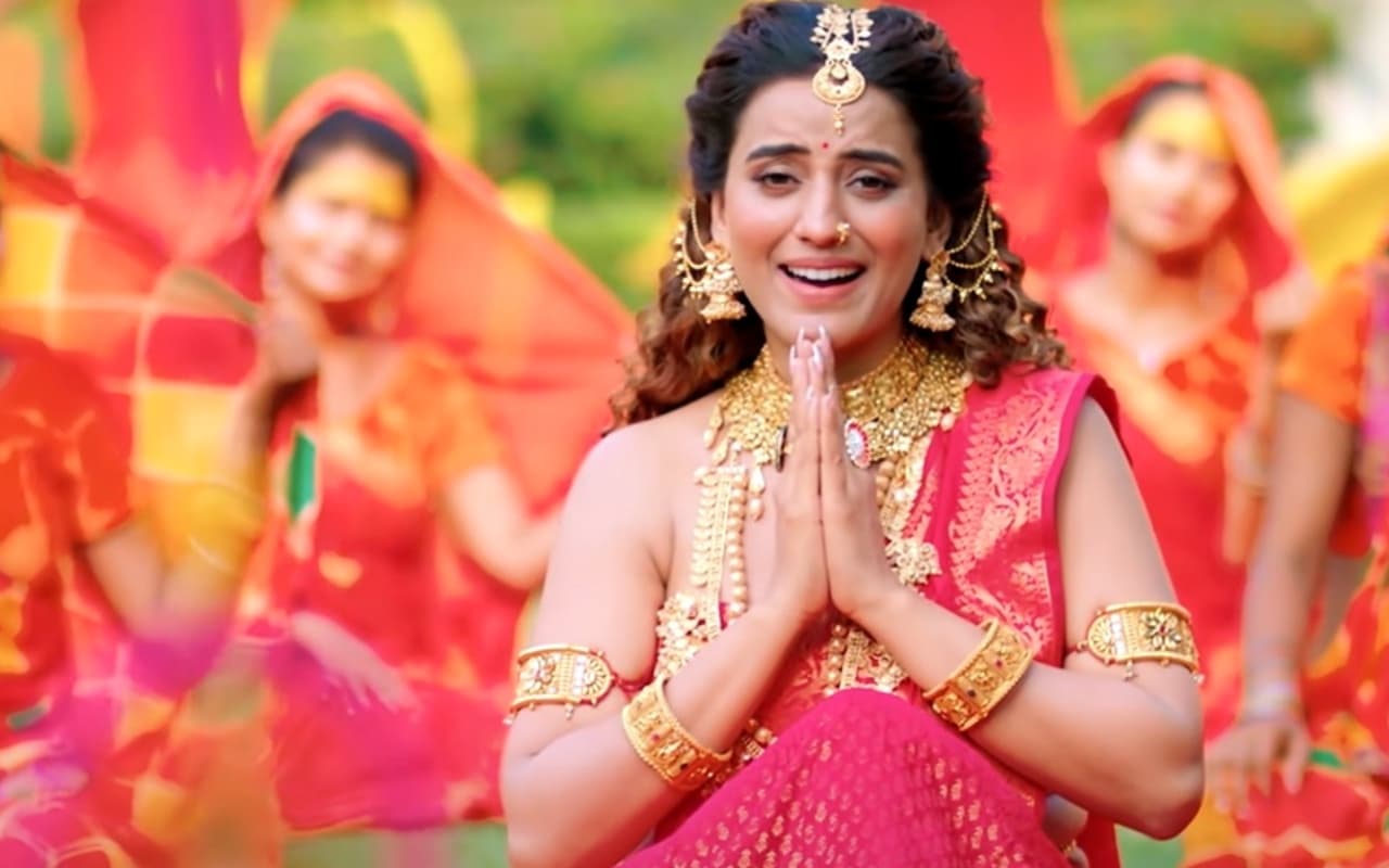 सावन में रिलीज हुआ अक्षरा सिंह का नया गाना ‘हमार जान महादेव’, एथनिक लुक में बेहद खूबसूरत लगी अक्षरा सिंह
