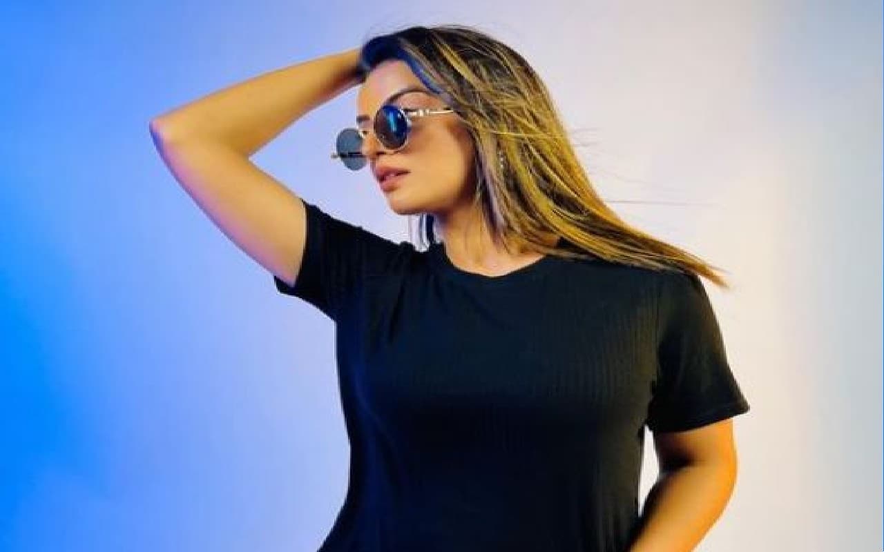 Akshara Singh MMS Leak: प्राइवेट वीडियो पर अक्षरा के करीबी ने क्यों कहा प्लीज इसे डिलीट कर दें, जानें वजह