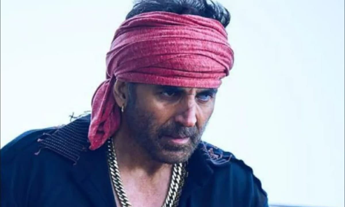 Akshay Kumar को बैक टू बैक फ्लॉप देने के बाद घटानी पड़ी फीस, क्या OMG 2 बॉक्स ऑफिस पर मचाएगी धमाल