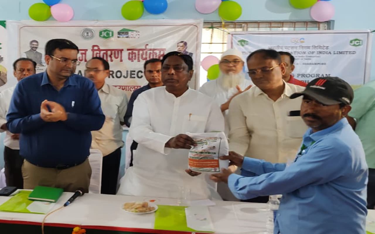 झारखंड : उन्नत बीज और बेहतर मशीन से पाकुड़ में बेहतर होगी जूट की खेती, 40 किसानों को मिला प्रशिक्षण