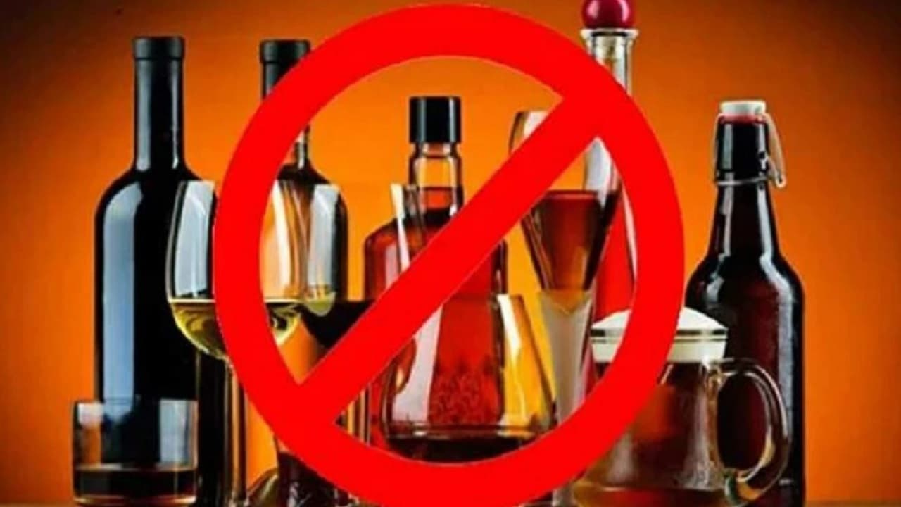 पूर्वी चंपारण में जनप्रतिनिधि व ग्रामीण हुए एक तो बंद हो गयी शराब, पूरे पंचायत में कोई नहीं करता मद्यपान