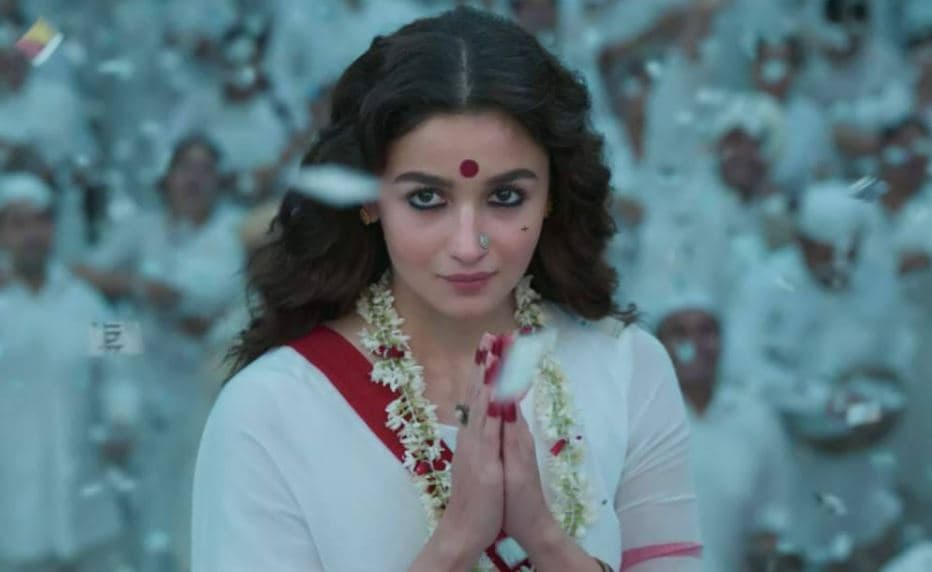 आलिया भट्ट की ‘गंगूबाई काठियावाड़ी’ अब नहीं टकरायेगी RRR से, सामने आई फिल्म की नयी रिलीज डेट आलिया भट्ट की ‘गंगूबाई काठियावाड़ी’ अब नहीं टकरायेगी RRR से, सामने आई फिल्म की नयी रिलीज डेट