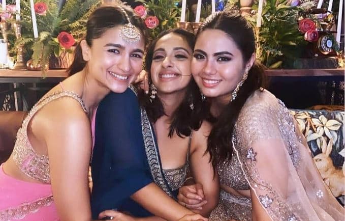 आलिया भट्ट ने बॉयफ्रेंड रणबीर कपूर की दिखाई फोटोग्राफी स्किल, होने वाली सासु मां ने किया ये कमेंट