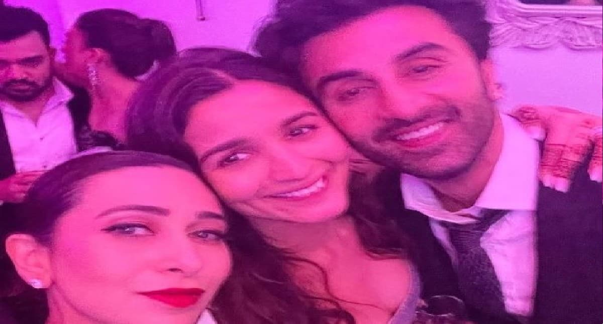 Alia Ranbir Reception: आलिया-रणबीर के रिसेप्शन की पहली तसवीर आई सामने, न्यूली वेड कपल इस अंदाज में आए नजर