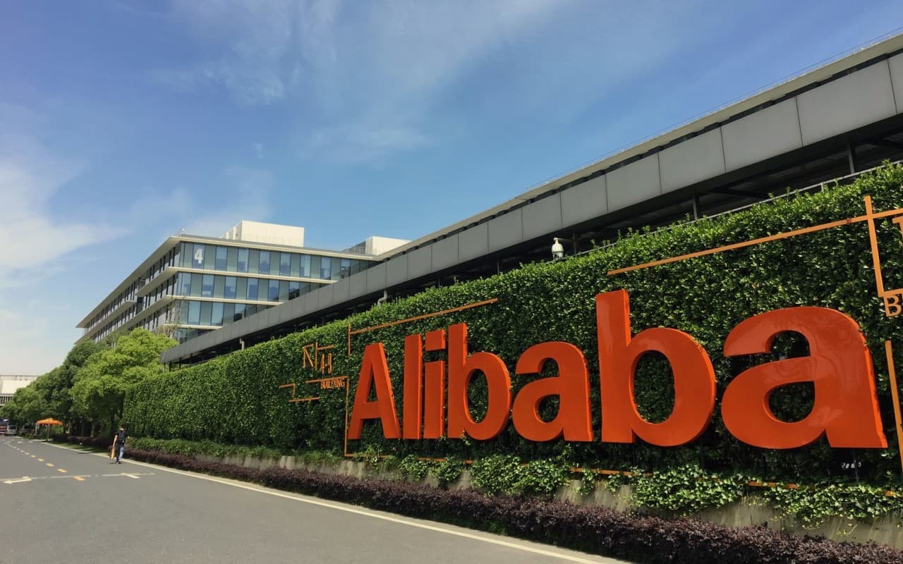 Alibaba ने PayTm में अपनी बची हुई हिस्सेदारी बेची, 13600 करोड़ रुपये में हुई डील