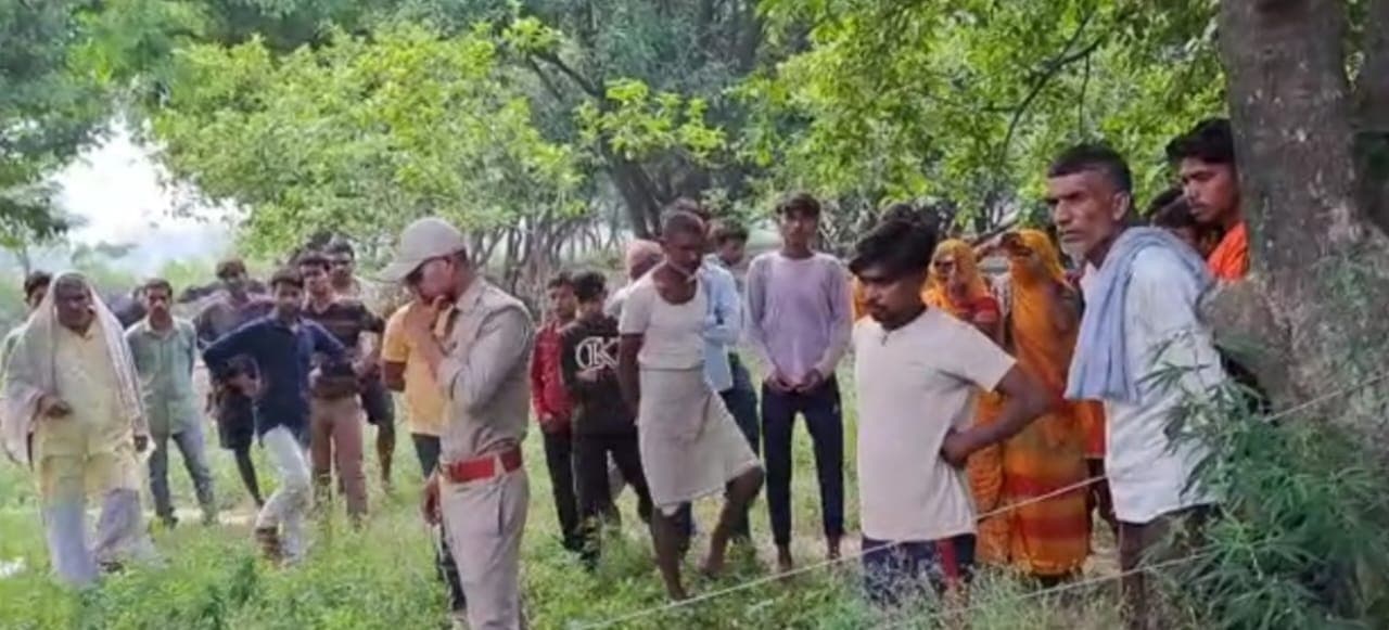 अलीगढ़: चौकीदार की लाठी डंडों से पीटकर हत्या, खेत में मिला शव, मामला दर्ज कर जांच पड़ताल में जुटी पुलिस