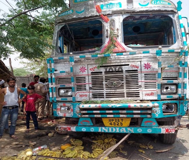 Aligarh News : बेकाबू ट्रक ने राहगीरों को रौंदा, 4 की मौत, 4 घायल, चालक गिरफ्तार