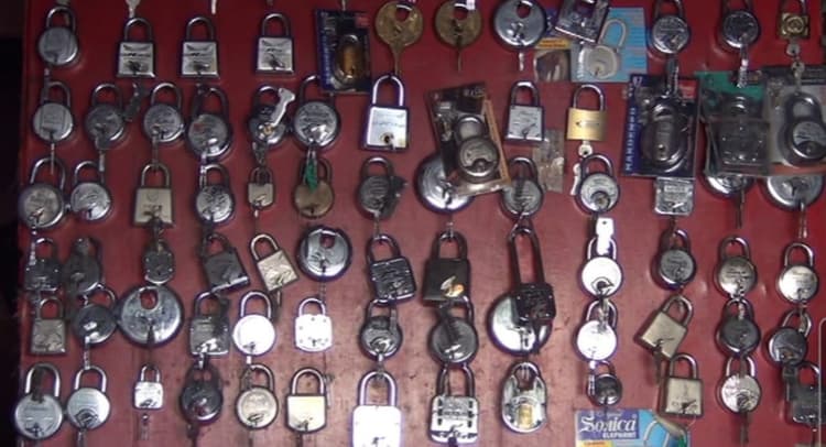 UP: अलीगढ़ के ताला कारोबार को मिला GI टैग, हाथरस की हींग भी शामिल, उद्यमियों में खुशी