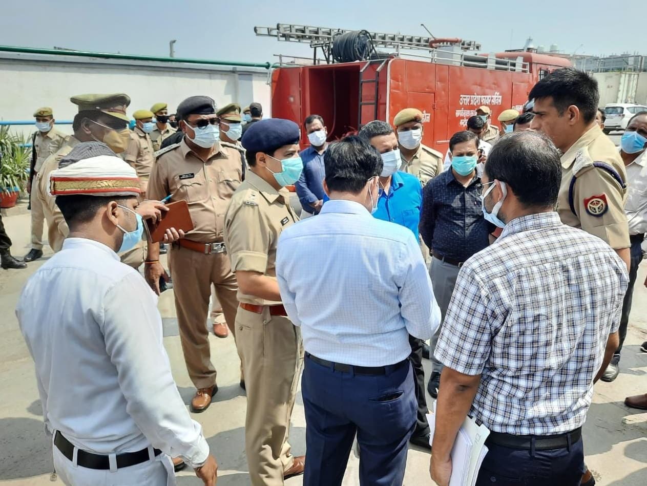 Aligarh News: अलीगढ़ में अमोनिया गैस रिसाव पर शासन ने बैठाई जांच, FSL भेजा वेल्डिंग पाइप का टुकड़ा