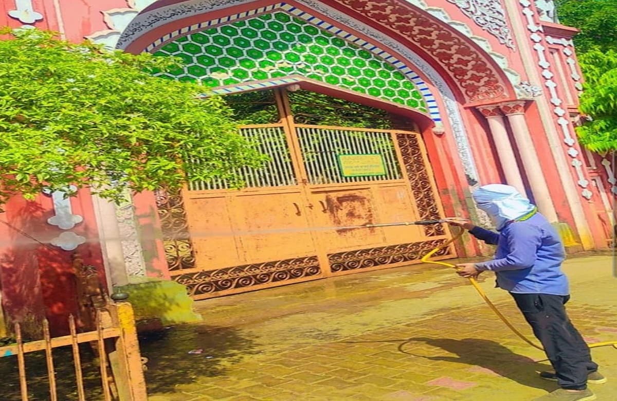 अलीगढ़ के रसरौली में किसान ने भुट्टा तोड़ने से रोका तो काट दिए पैर, पुलिस कर रही आरोपी की तलाश