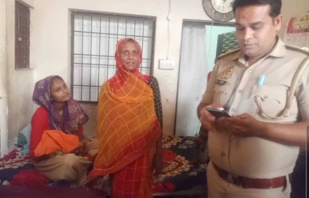 अलीगढ़ः  महिला ने लावारिस बच्चे को आधी संपत्ति का बनाया मालिक, कूड़े के ढेर में बिलखता मिला था नवजात