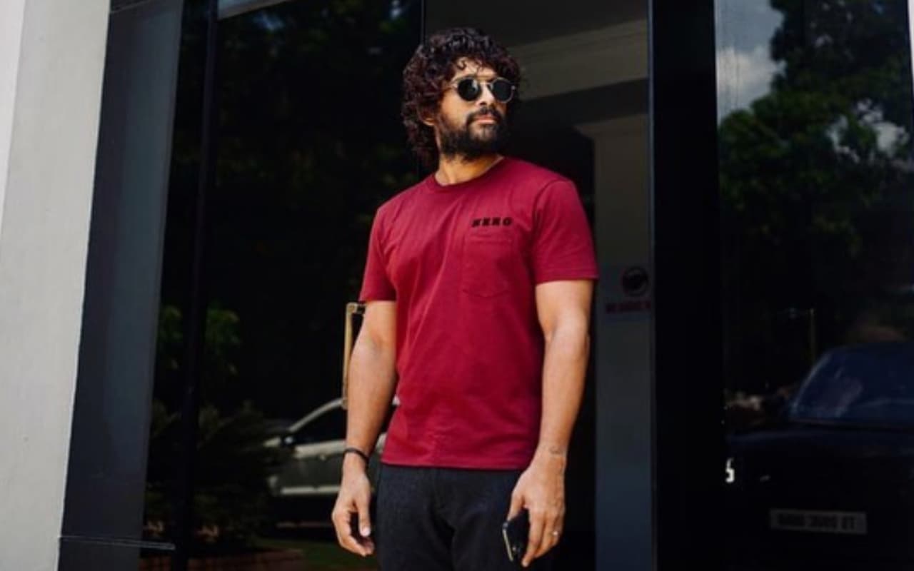 Allu Arjun Net Worth: महंगी गाड़ियों के शौकीन हैं अल्लू अर्जुन,एक फिल्म के लिए लेते हैं इतनी फीस,जानें नेटवर्थ