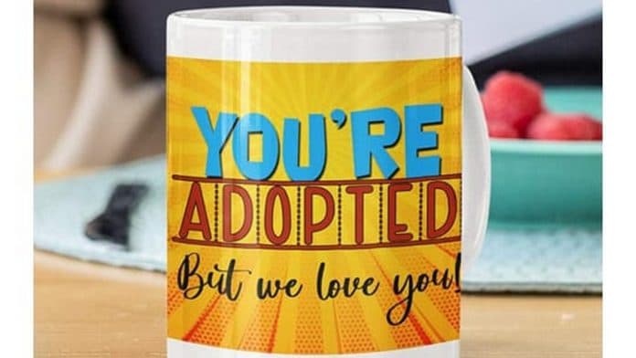 Amazon की सोशल मीडिया में आलोचना, Adoption से जुड़े चुटकुले वाले तोहफे हैं वजह