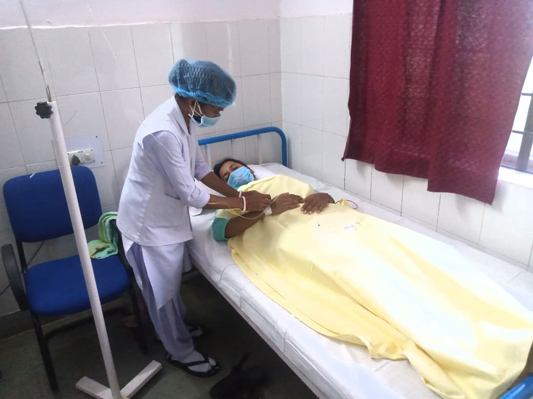 हजारीबाग के बड़कागांव से कांग्रेस विधायक अंबा प्रसाद की तबीयत बिगड़ी, रामगढ़ अस्पताल में चल रहा इलाज, डॉक्टरों ने दी ये जानकारी