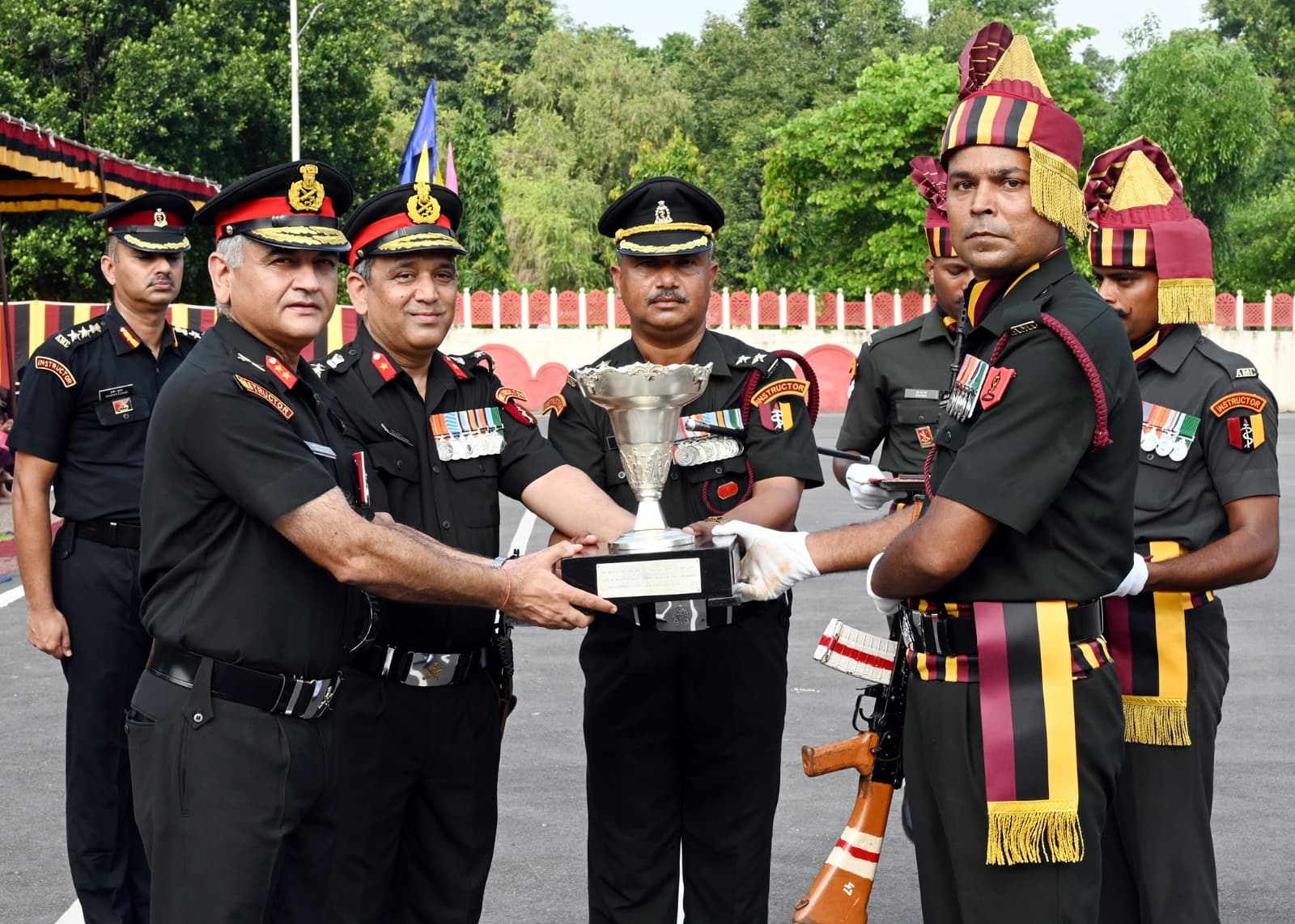 आर्मी मेडिकल कोर सेंटर और कॉलेज में सीनियर कैडर कोर्स का समापन, सशस्त्र बल में होंगे शामिल, देखें फोटो