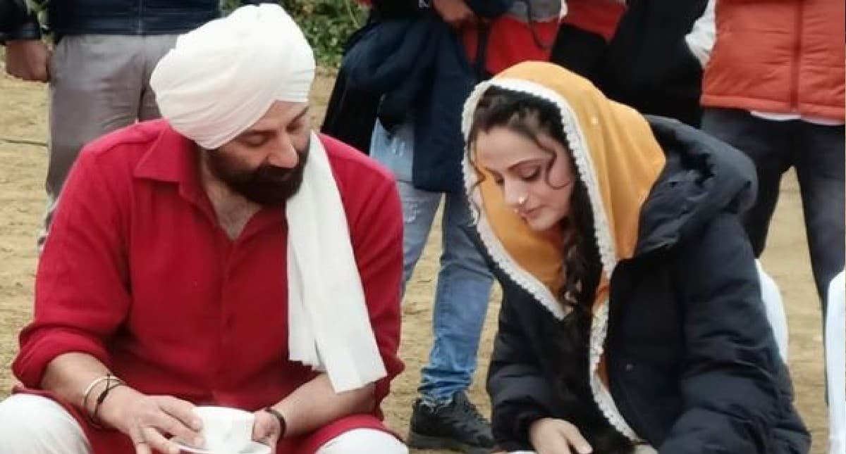 Gadar 2: सनी देओल और अमीषा पटेल की फिल्म पर विवाद, मेकर्स को शूटिंग लोकेशन के मालिक ने थमाया 56 लाख का बिल