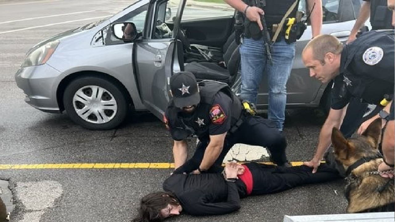 Firing in America: पुलिस ने एक संदिग्ध को किया गिरफ्तार, पूछताछ जारी