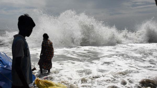 सुंदरवन के लोगों को क्लाइमेट रिफ्यूजी बना देंगे चक्रवात, पर्यावरणविदों को आशंका सुंदरवन के लोगों को क्लाइमेट रिफ्यूजी बना देंगे चक्रवात, पर्यावरणविदों को आशंका