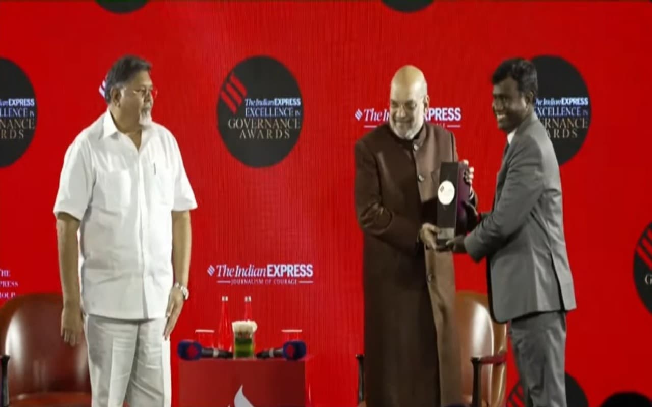 देवघर DC को अमित शाह ने दिया एक्सीलेंस गवर्नेंस अवार्ड, देश के सर्वश्रेष्ठ DM की सूची में हुए शामिल