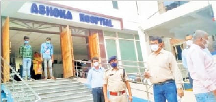 निजी अस्पतालों की चल रही मनमानी, 24 घंटे में 62 हजार का बिल, दबाव पड़ा तो 19 हजार में किया डिस्चार्ज