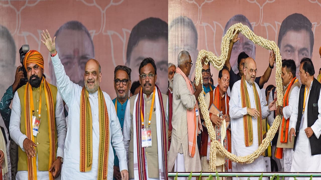 नरेंद्र मोदी ने दुनिया में भारत को दिलाया गौरव, बोले अमित शाह- विदेशों में देश की जनता का हो रहा सम्मान