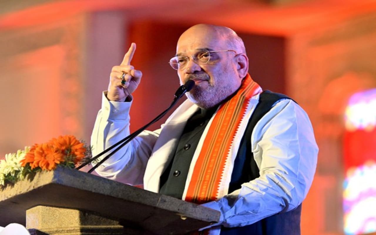 Manipur Violence: मणिपुर की स्थिति पर अमित शाह की नजर, अधिकारियों से लगातार ले रहे अपडेट्स