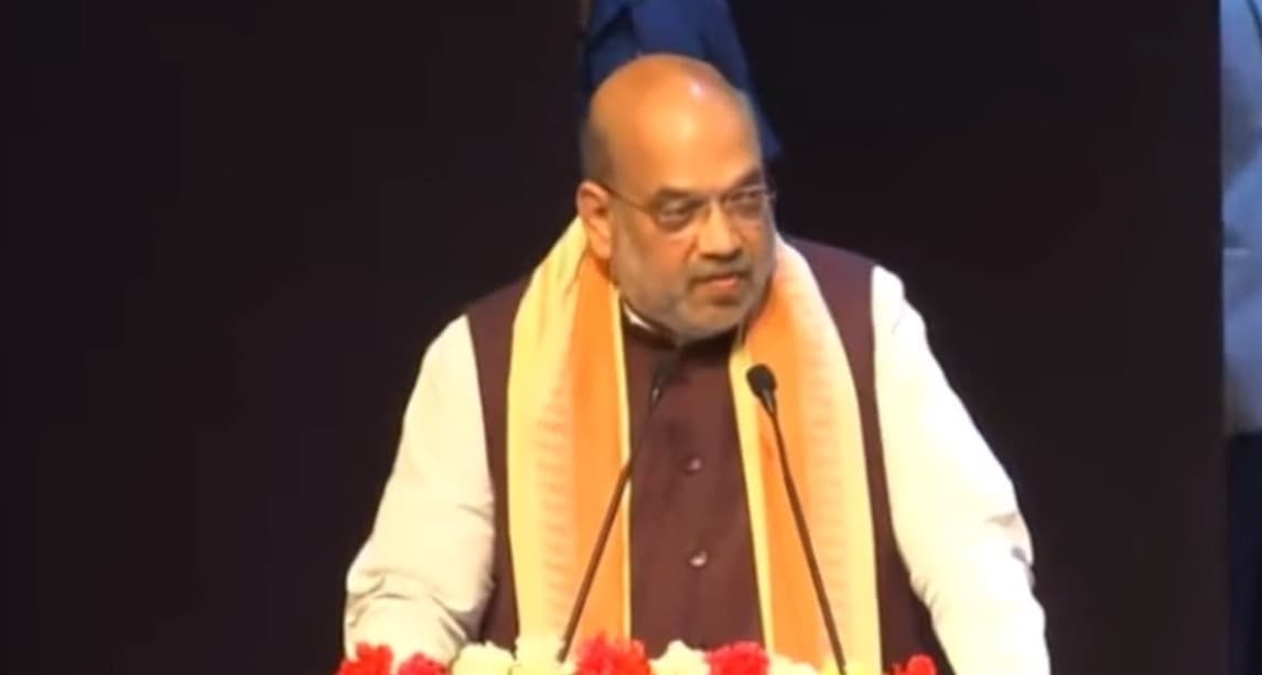 Yogi Again In UP: 255 विधायकों से केंद्रीय मंत्री अमित शाह ने कही दिल की बात, तालियों से गूंज उठा लोकभवन