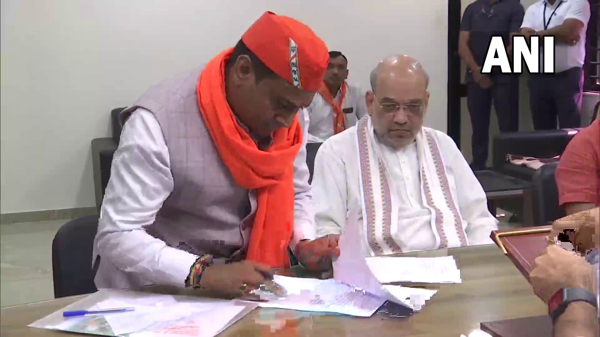 गुजरात चुनाव 2022: सानंद सीट जीतना भाजपा के लिए कितना जरूरी? नामांकन में खुद पहुंचे अमित शाह