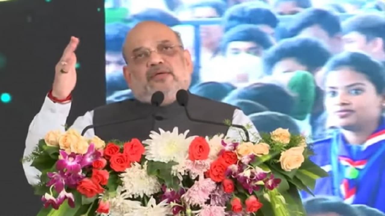 गुजरात में गरजे अमित शाह, कहा- सीमाओं पर दुस्साहस करने वालों को अमेरिका की तरह मुंहतोड़ जवाब देता है भारत