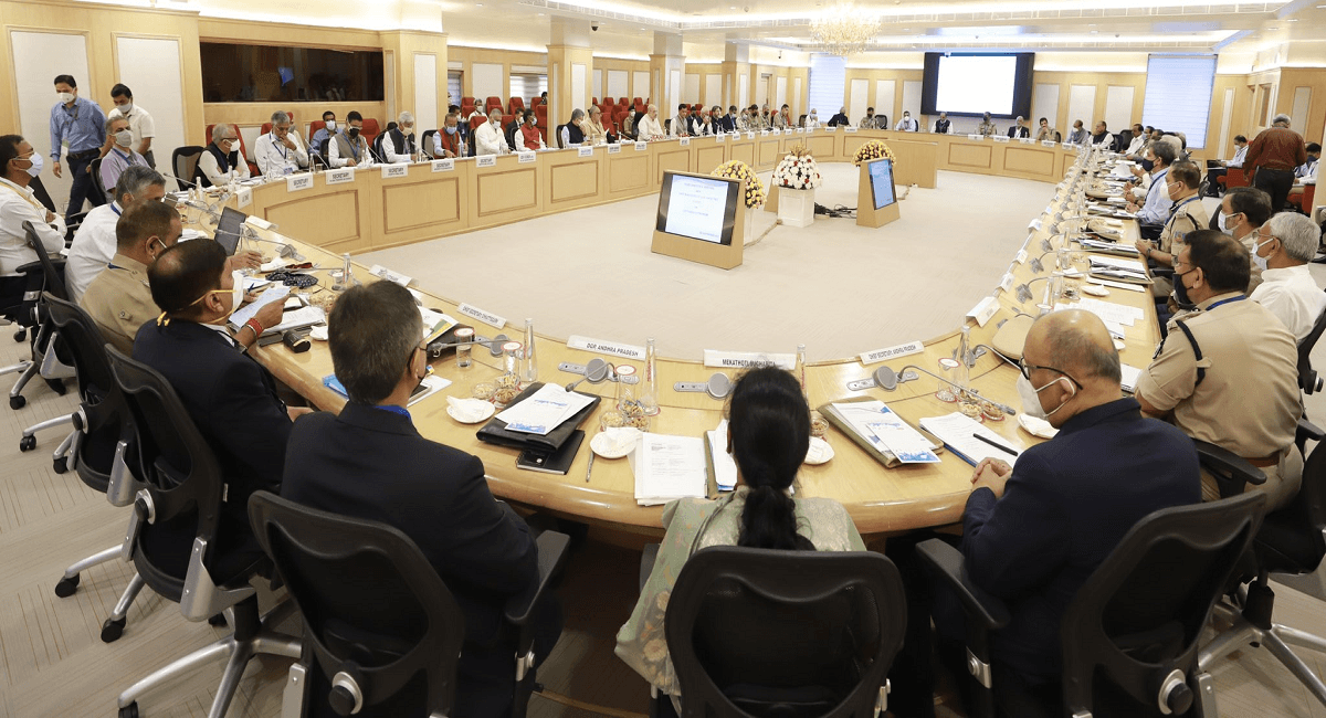 Jharkhand News :गृह मंत्री अमित शाह की बैठक में झारखंड से नक्सलवाद के सफाये को लेकर क्या बोले सीएम हेमंत सोरेन