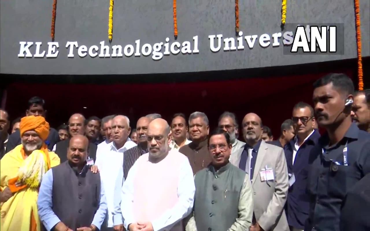 गृहमंत्री अमित शाह ने हुबली में किया स्टेडियम का उद्घाटन, मौके पर सीएम बसवराज बोम्मई भी मौजूद