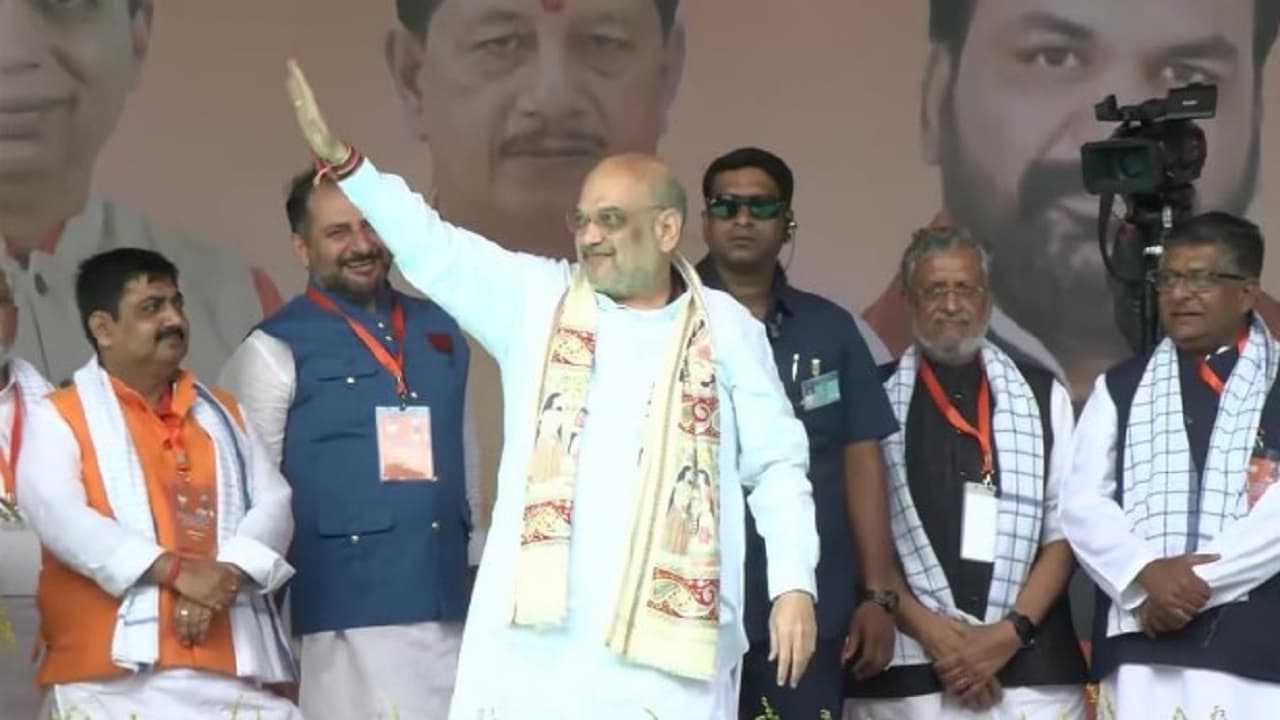Amit Shah in Rally: अमित शाह ने पूर्णिया रैली में महागठबंधन पर किया तीखा हमला, जानें रैली की 10 अहम बातें