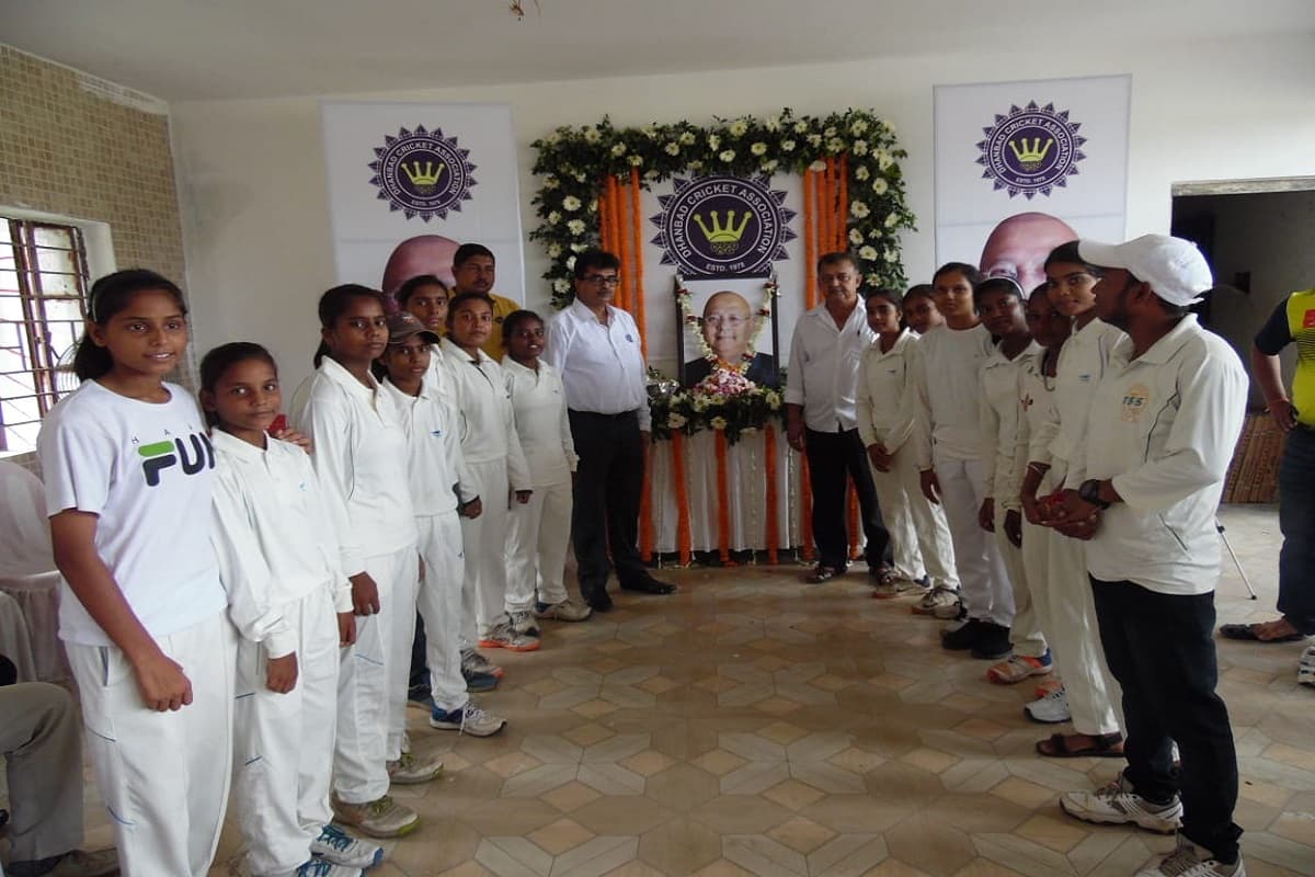 JSCA के पूर्व अध्यक्ष Amitabh Choudhary को धनबाद क्रिकेट संघ ने बताया हर दिल अजीज