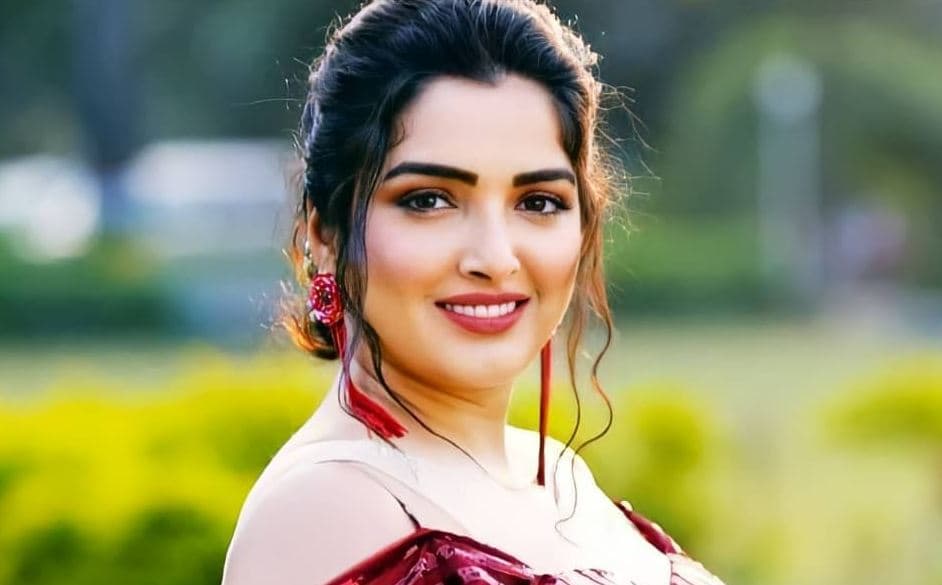 Bhojpuri film: आम्रपाली संग निरहुआ ने किया जबरदस्त रोमांस, फोटो देख फैंस हुए बेहाल