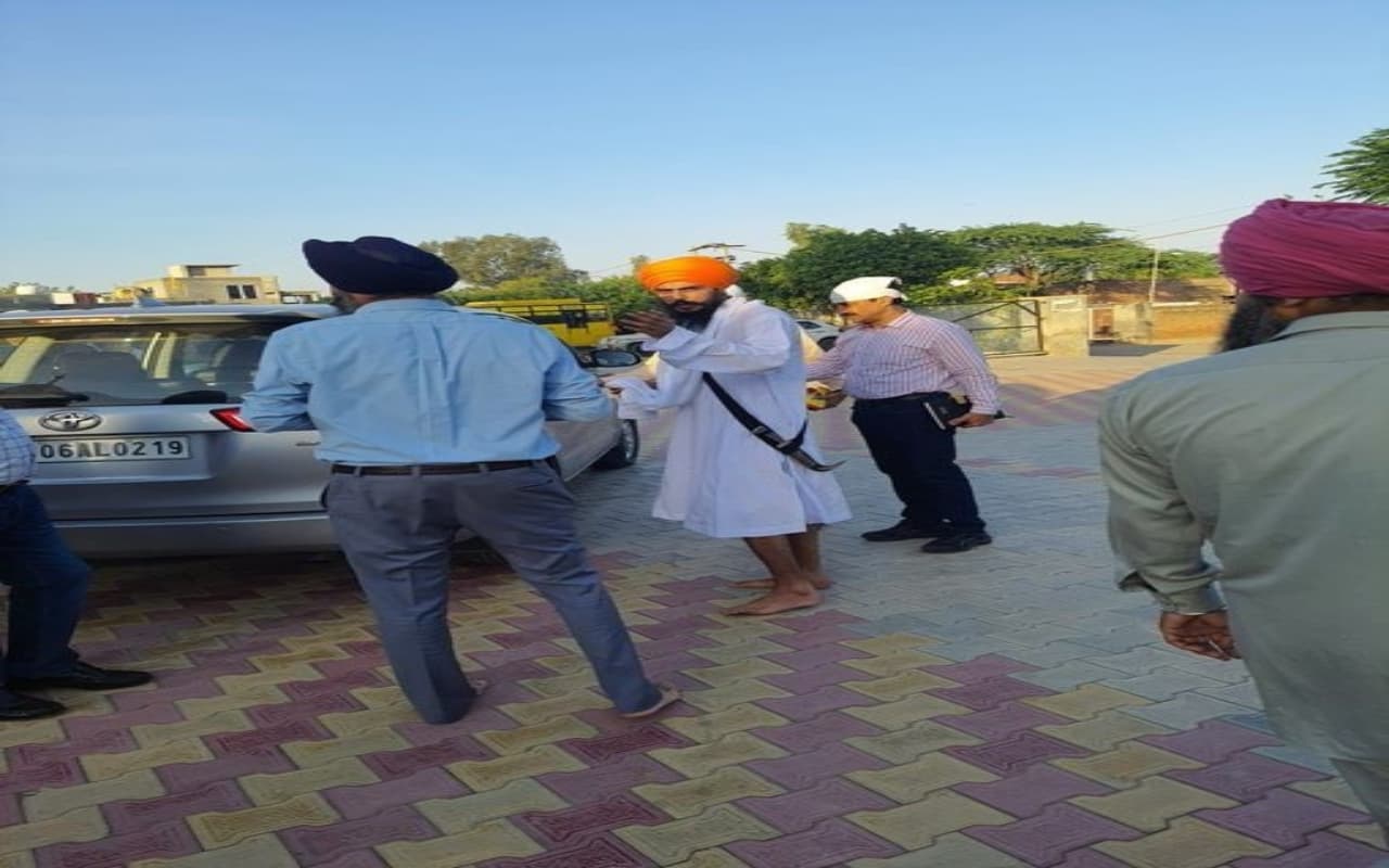 कौन है लोगों की भावनाओं को भड़काने वाला अमृतपाल सिंह? खालिस्तान के नाम पर चलाता था प्रोपगैंडा