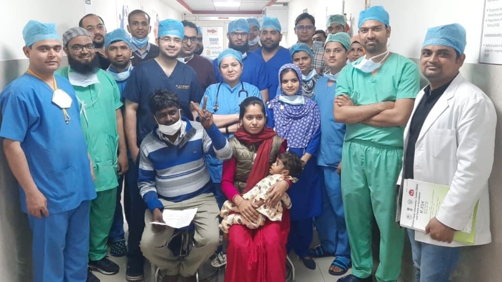 AMU News: एएमयू के स्‍टूडेंट्स को पुलिस ने थमाया 41A का नोटिस, जानें क्‍या था मामला?