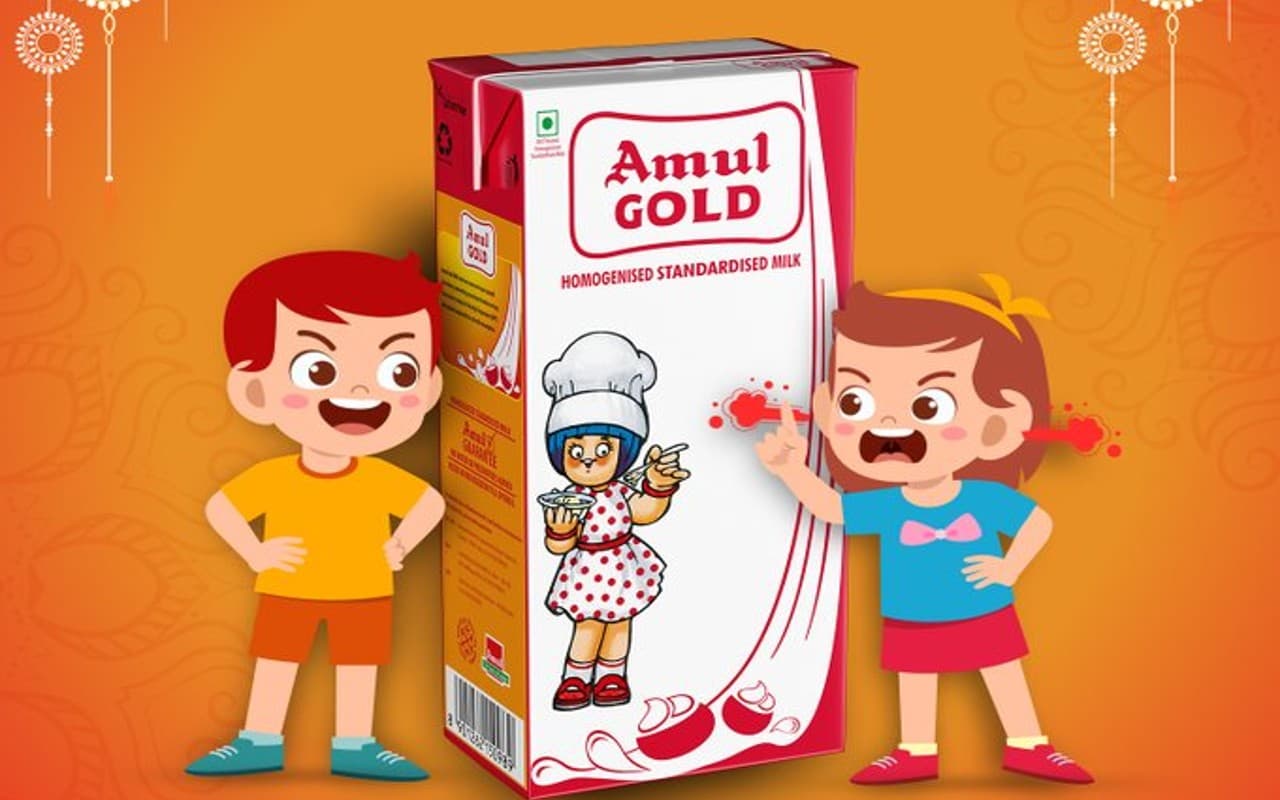 Milk price increase : दूध की कीमत में प्रति लीटर दो रुपये का इजाफा, आम आदमी की जेब फिर कटी