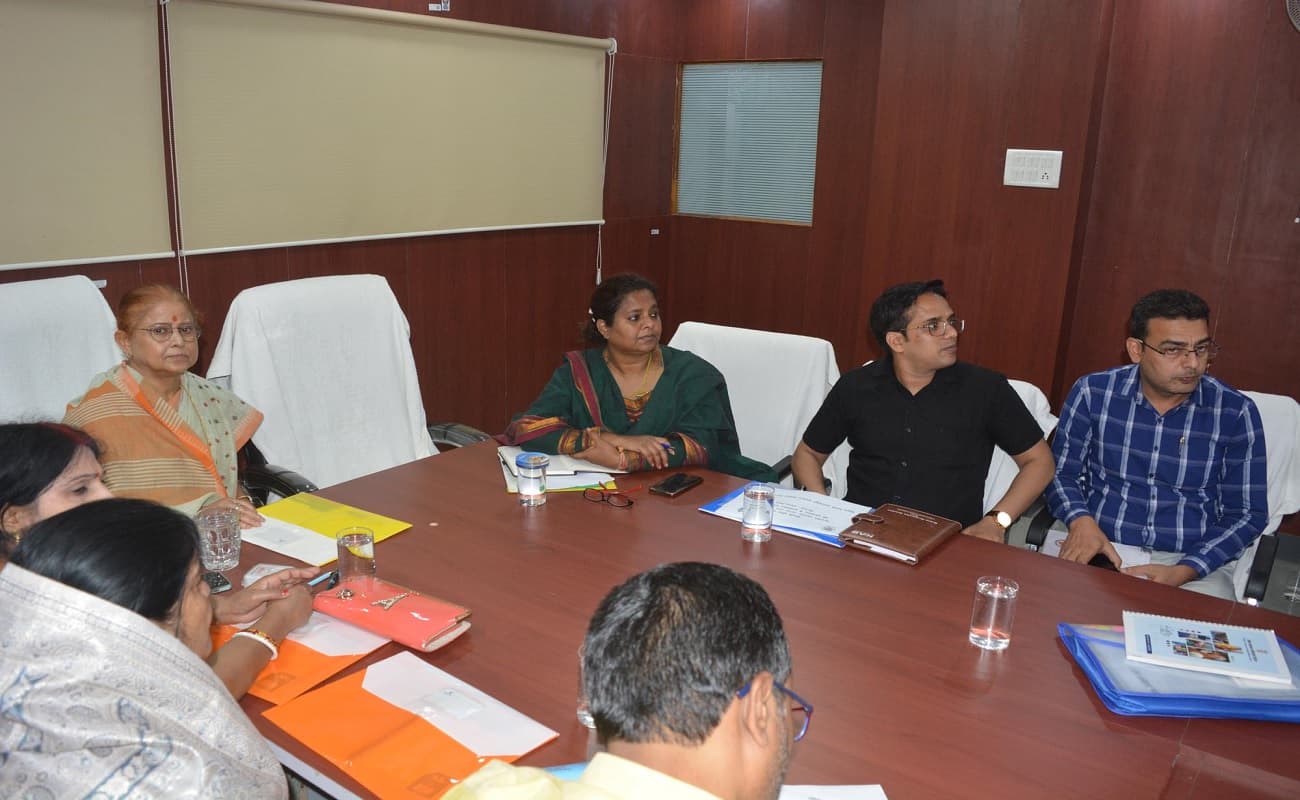 पटना में जलजमाव को लेकर मेयर ने बुलायी बैठक, नहीं पहुंचे अफसर, बैठक में हुई खानापूर्ति