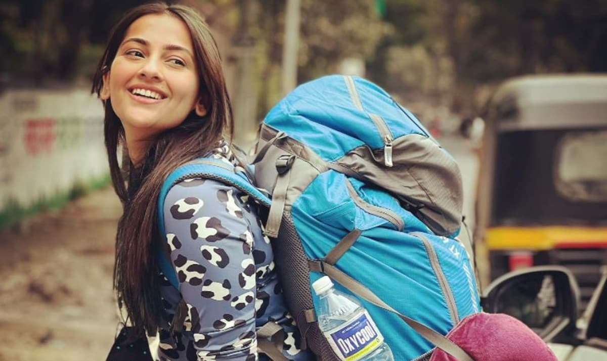 Anupamaa शो छोड़ने के बाद सोलो ट्रिप पर निकलीं अनघा भोसले, तसवीर शेयर कर कही ये बात